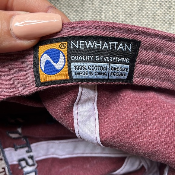 Newhattan Boston Baseball Cap with adjustable strap - Picture 8 of 17